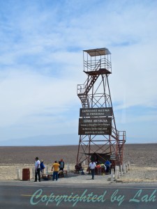 เครื่องบินใบพัด 6 ที่นั่งที่พานักท่องเที่ยวขึ้นชมความมหัศจรรย์ของนาสก้าไลน์